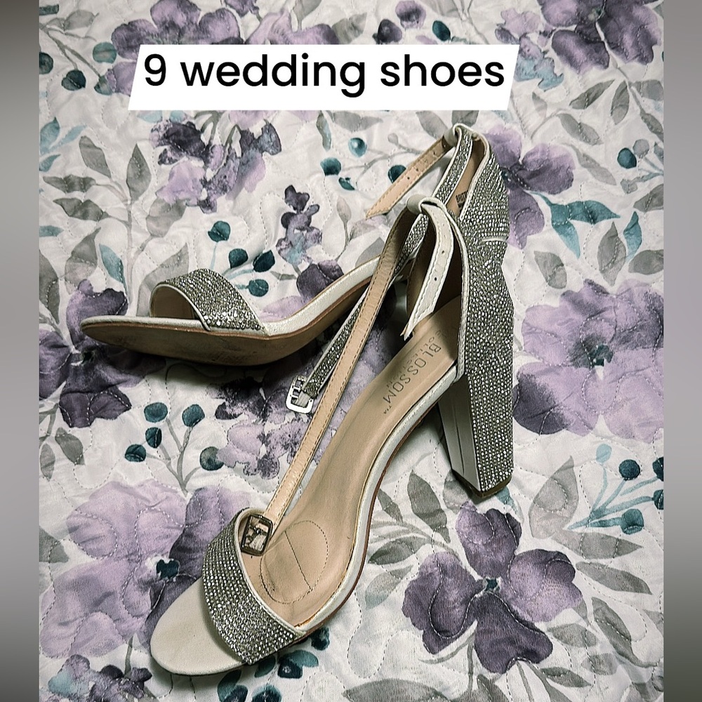 Size 9 wedding shoes from David’s